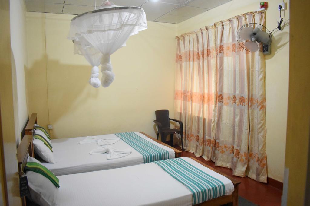 Ranliya Lodge Anuradhapura Exteriör bild
