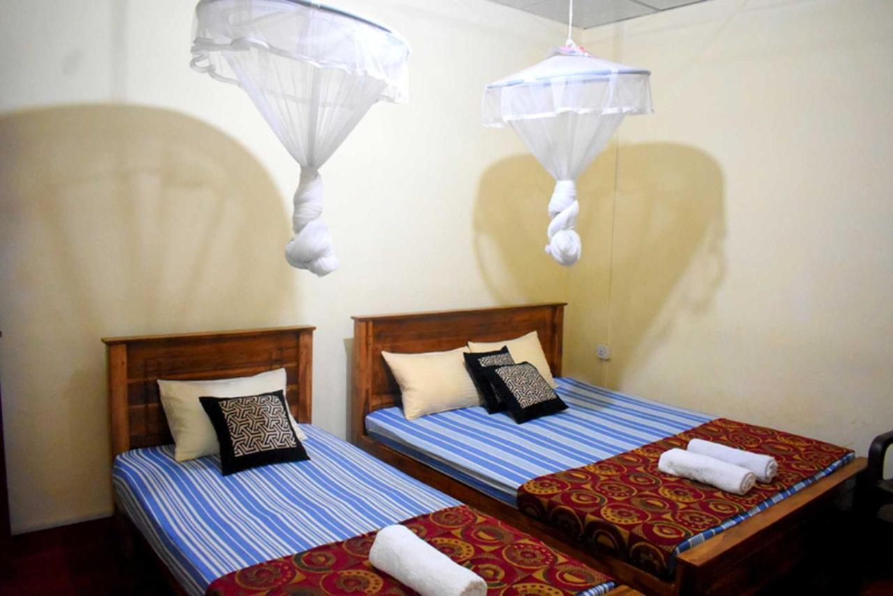 Ranliya Lodge Anuradhapura Exteriör bild